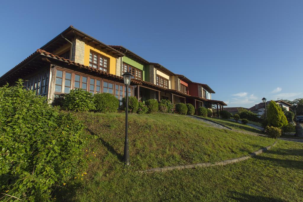 Casas Rurales Playa De Guadamia Llames de Pria Bagian luar foto