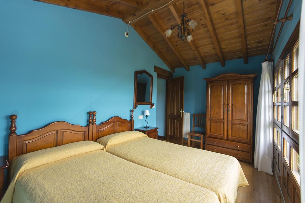 Casas Rurales Playa De Guadamia Llames de Pria Bagian luar foto