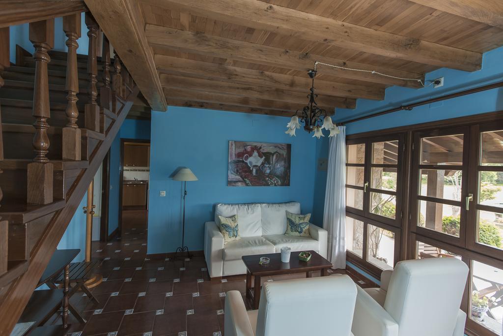 Casas Rurales Playa De Guadamia Llames de Pria Bagian luar foto