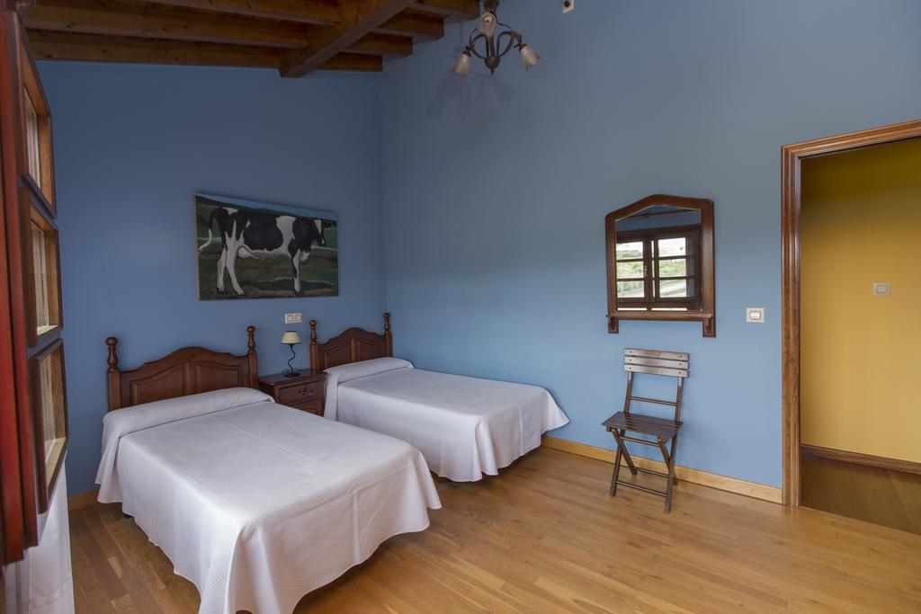 Casas Rurales Playa De Guadamia Llames de Pria Bagian luar foto
