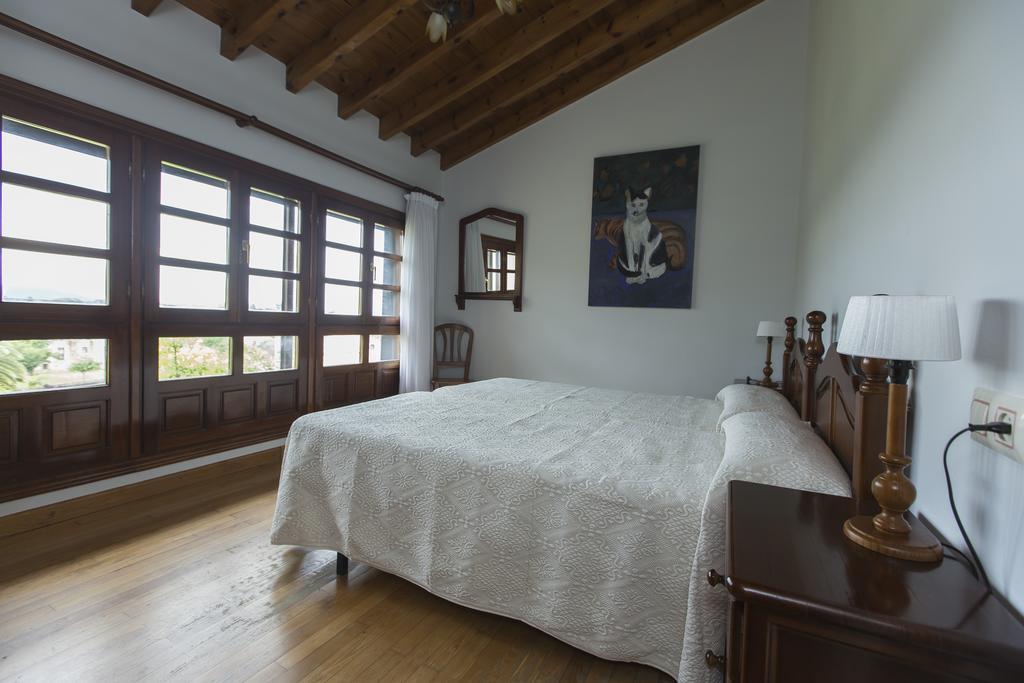 Casas Rurales Playa De Guadamia Llames de Pria Bagian luar foto