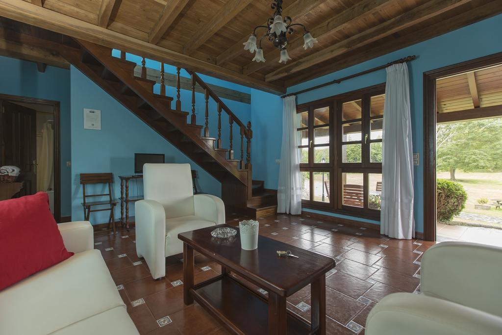 Casas Rurales Playa De Guadamia Llames de Pria Bagian luar foto